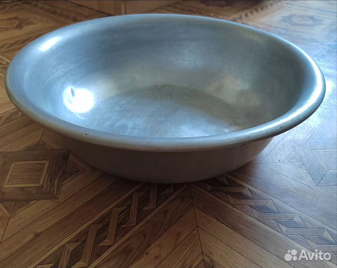 Таз алюминиевый б/у на 10 литров