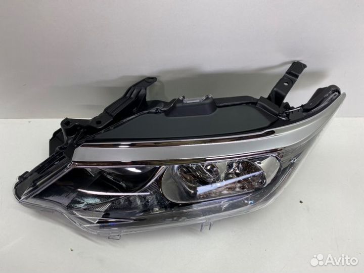 Фара двухлинзовая передняя левая Toyota Camry