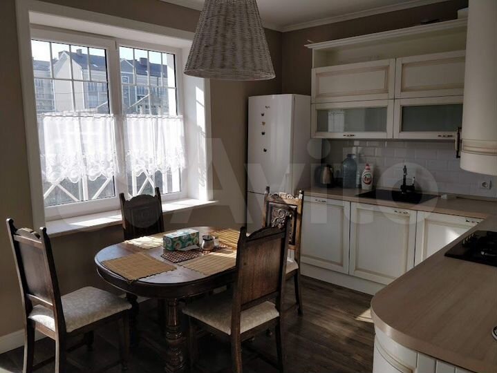 2-к. квартира, 110 м², 1/3 эт.