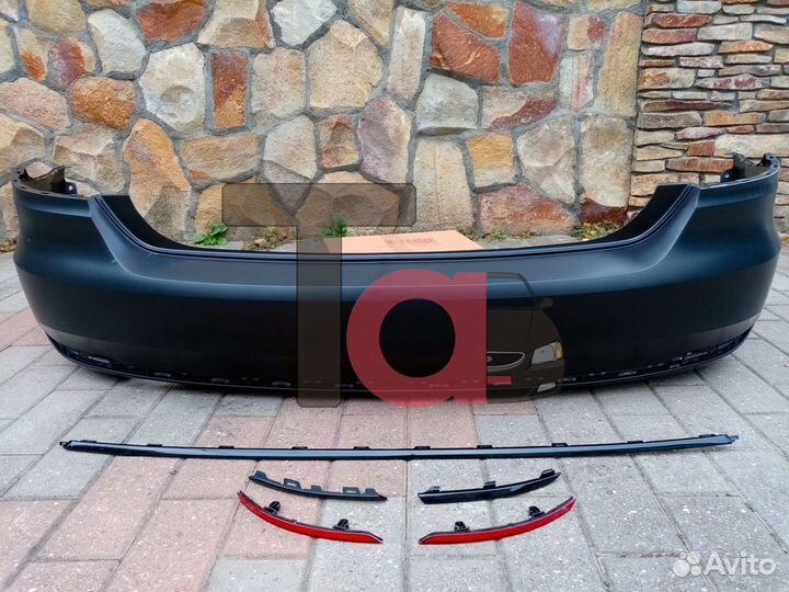 Молдинги заднего бампера Поло седан 15-20 (черные)