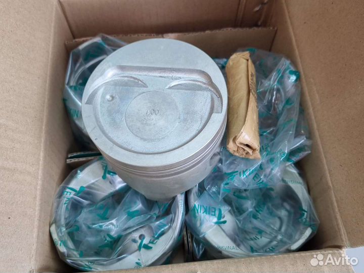 Поршень двигателя без колец