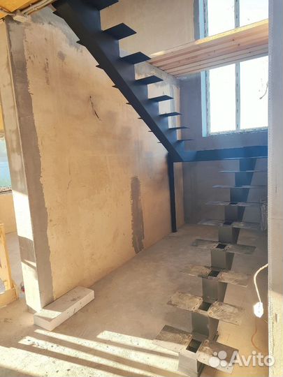 Проектирование и изготовление лестниц на металлока