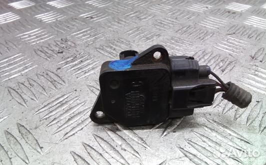 Расходомер воздуха бензиновый toyota prius XW20 (X