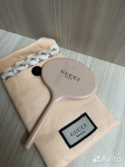 Зеркало Gucci Beauty