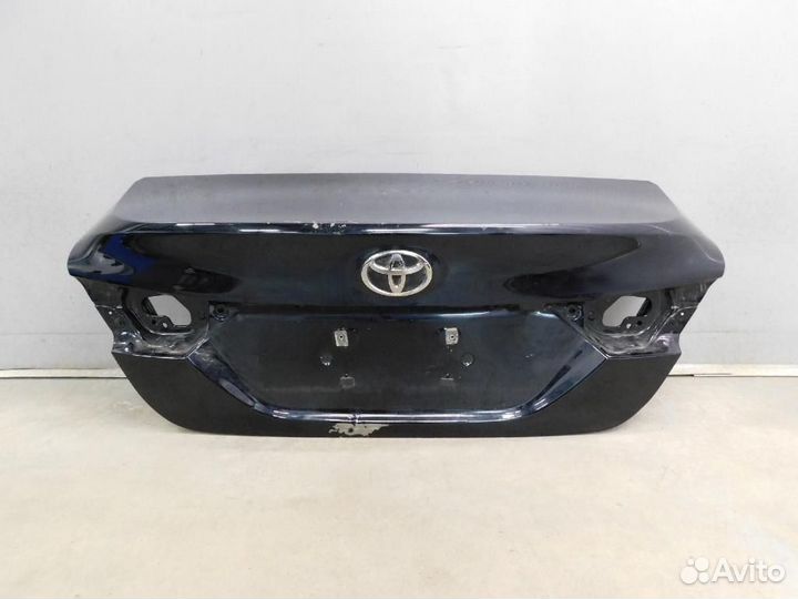 Крышка багажника Toyota Camry