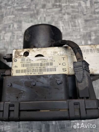 Блок ABS Крайслер Вояджер караван 01-07г