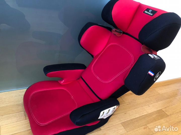 Автомобильное дет кресло