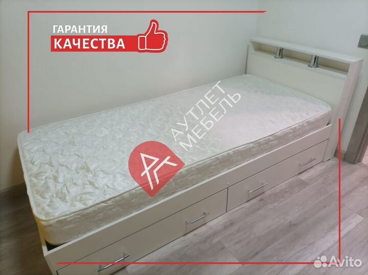 Кровать