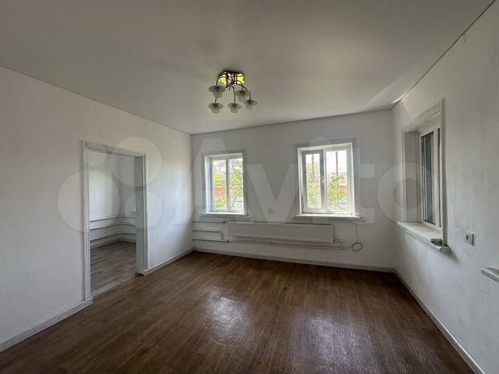 Дом 64 м² на участке 5 сот.