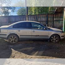 Volkswagen Passat 1.8 MT, 1997, 318 000 км, с пробегом, цена 120 000 руб.