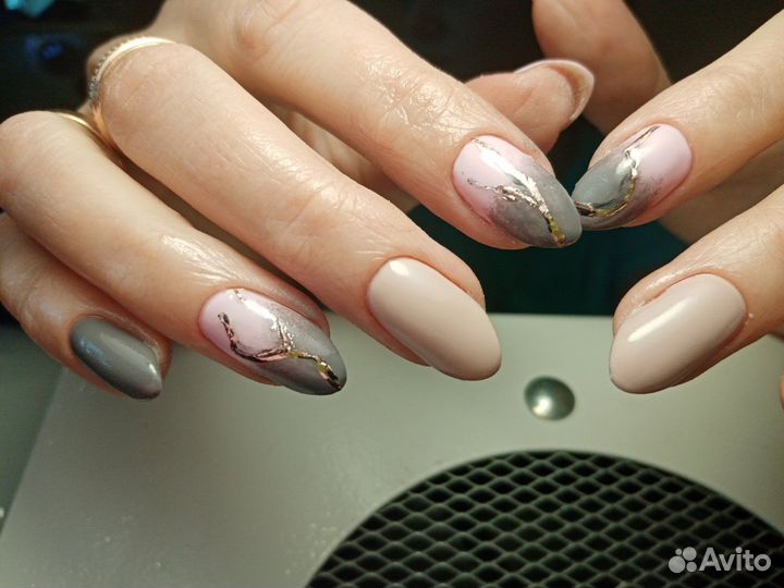 Маникюр на дому и с выездом