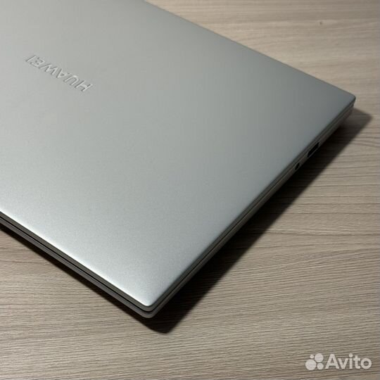 Ноутбук Huawei MateBook D14