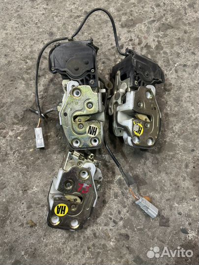 Замок двери honda cr-v rd1