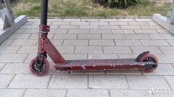 Трюковой самокат