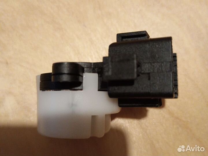 Контактная группа на замок зажигания