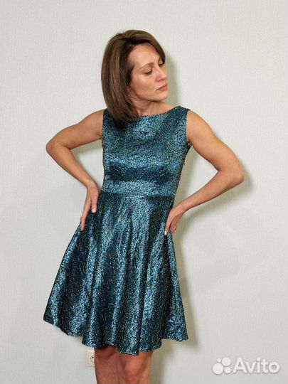 Платье зеленое