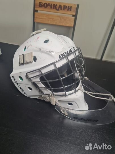 Хоккейный вратарский шлем bauer