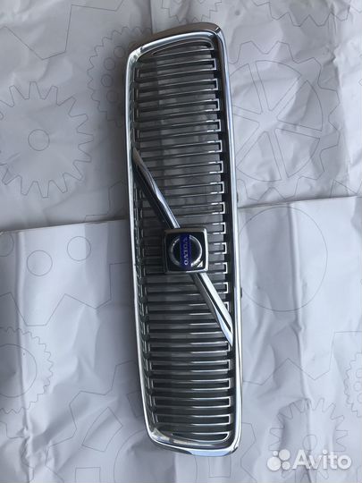 Решётка радиатора Volvo - V70 2001-2008