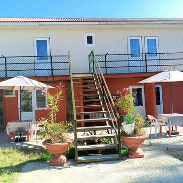 Коттедж 200 м² на участке 8 сот.