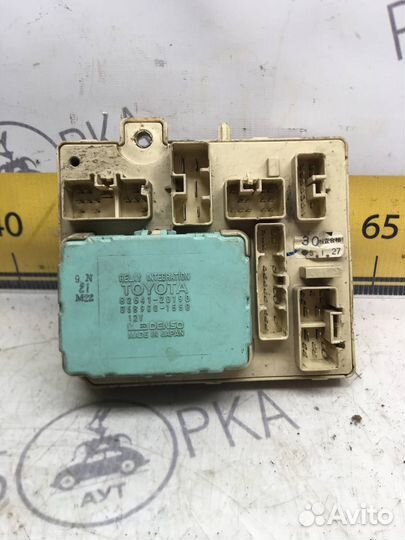 Блок предохранителей салонный Toyota Camry SV30