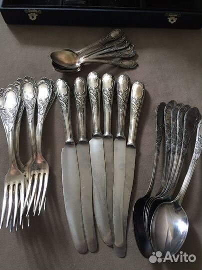 Набор столовых приборов мельхиор 