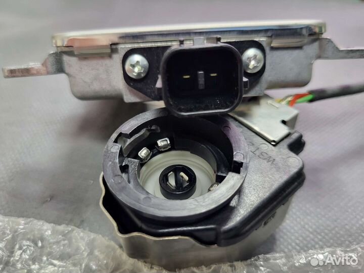 Блок управления ксеноном с лампой Pajero Sport2