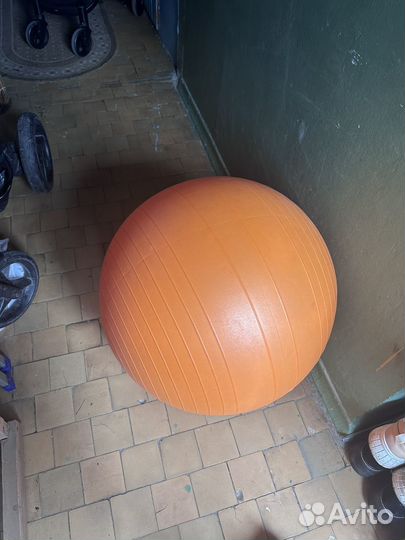 Гимнастический мяч фитбол