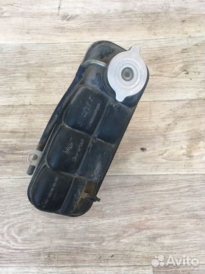 Бачок расширительный Mercedes-Benz C-Class W202