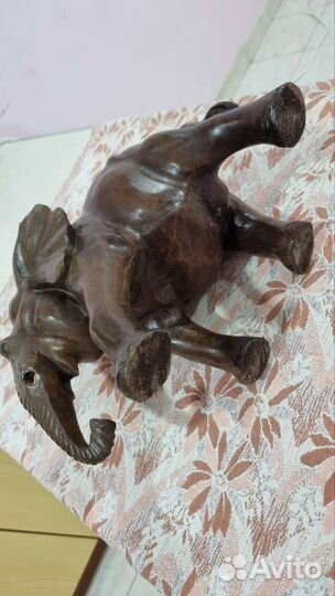 Слон из массива дерева