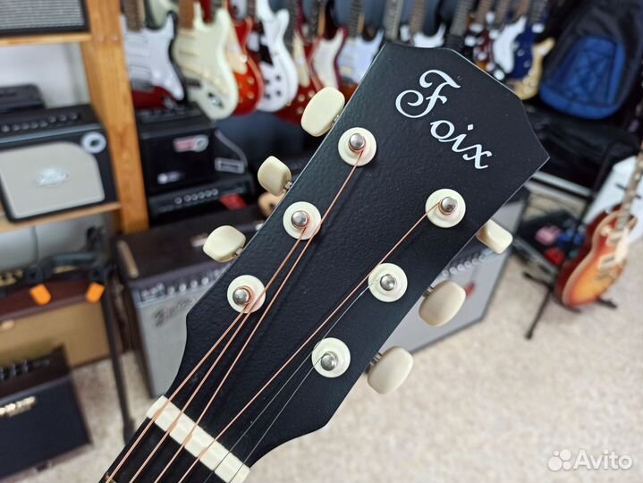 Акустическая гитара, с вырезом, черная