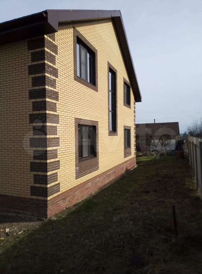 Коттедж 257 м² на участке 12 сот.