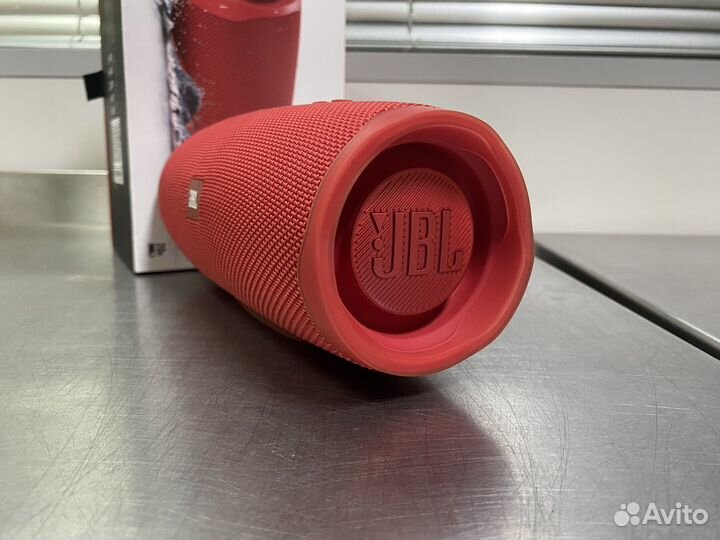 Колонка jbl charge 4