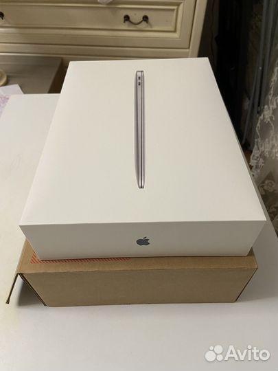 Ноутбук новый apple