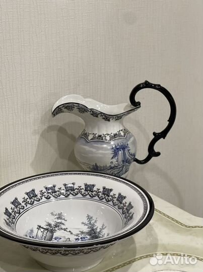 Керамический кувшин