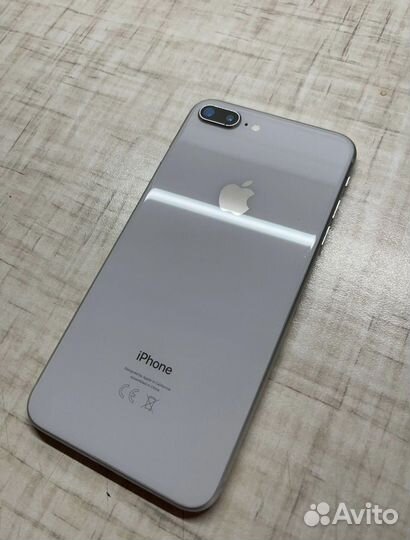 iPhone 8 Plus, 64 ГБ