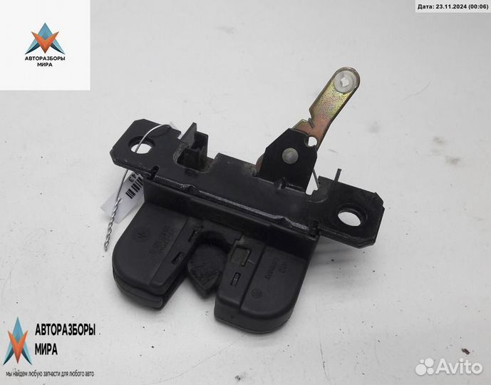 Замок багажника Volkswagen Golf 4 1998