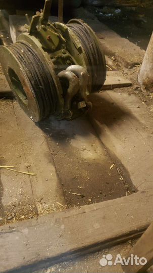 Вооенная лебедка