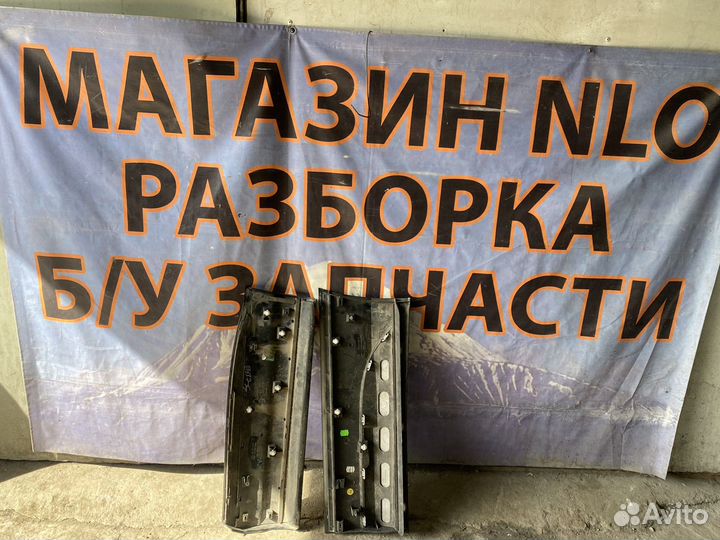 Volkswagen Tiguan накладка двери