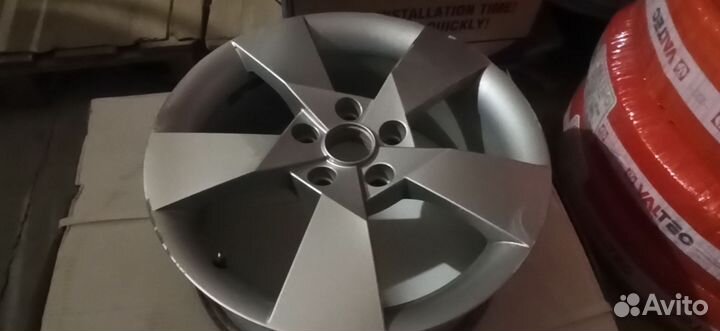 Диск R17 шкода октавия Denom
