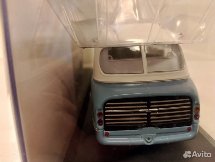 Модель автобуса 1:43