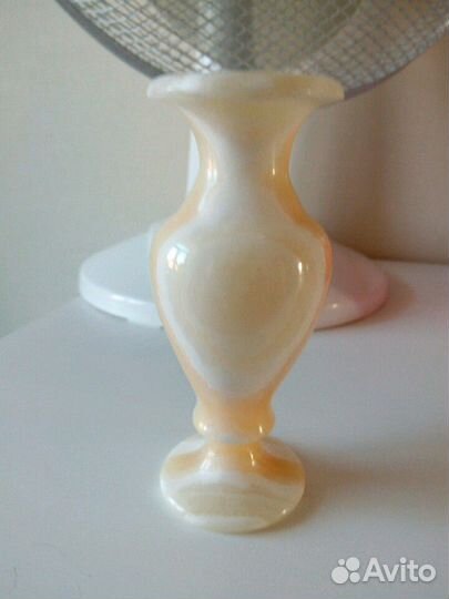 Подсвечник из камня (оникс)