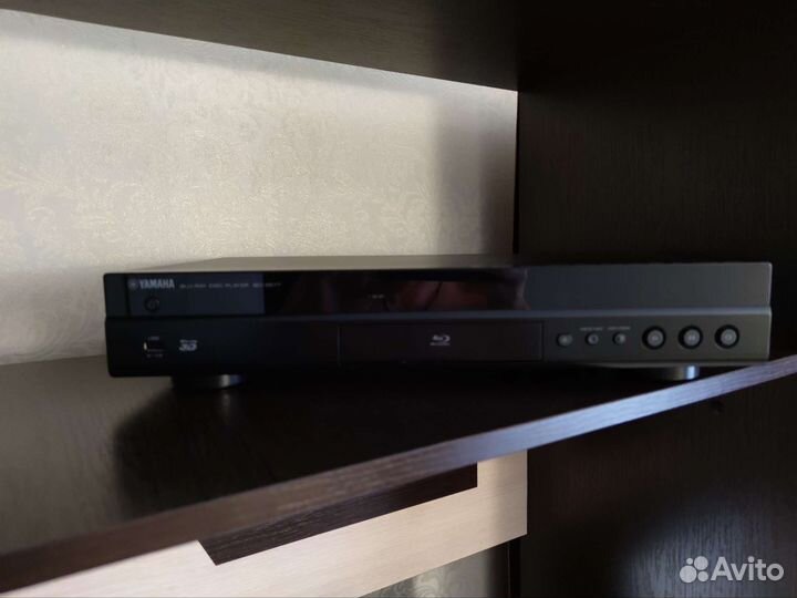 3d blu ray плеер yamaha BD-S677