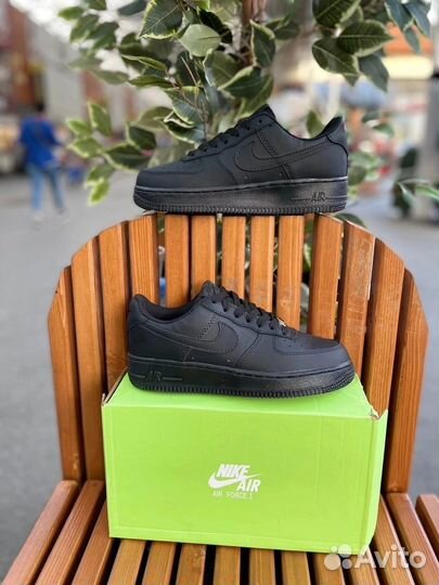 Кроссовки Nike Air Force