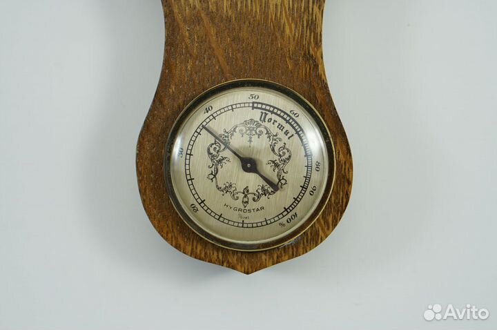 Винтажная метеостанция