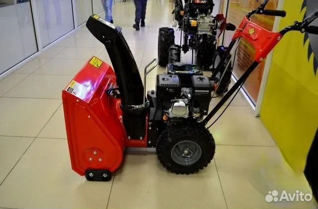 Снегоуборщик бензиновый DDE ST6560L самоходный