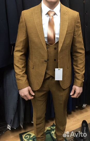 Костюм на выпускной или на свадьбу