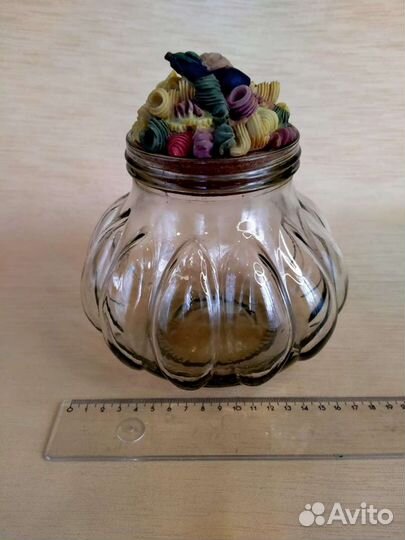 Стеклянная банка для сыпучих продуктов