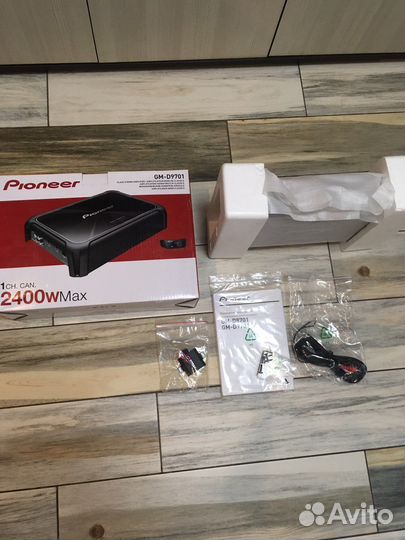 Устлитель Pioneer GM-D9701