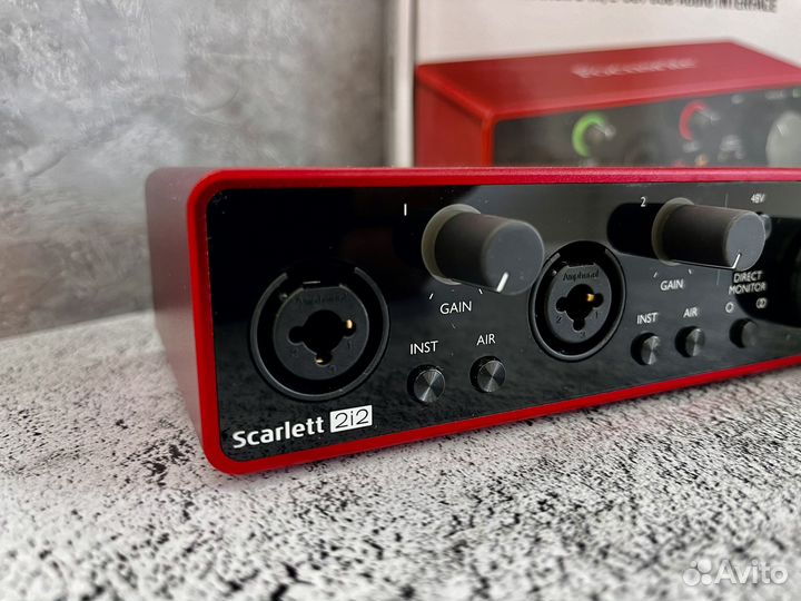 Звуковая карта Focusrite Scarlett 2i2 3rd gen