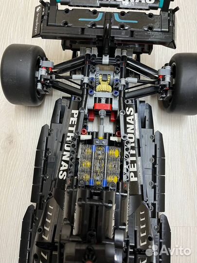 Lego technic mercedes-amg f1 аналог